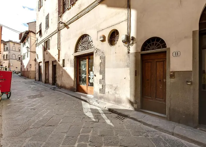 Sprone Apartment By Mamo Florence
